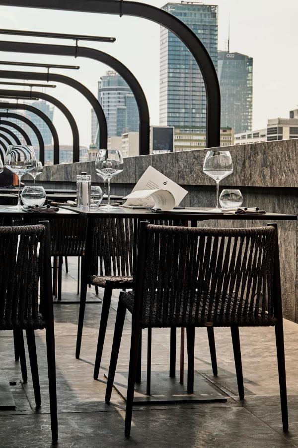 Hotel Warszawa Esterno foto Restaurant