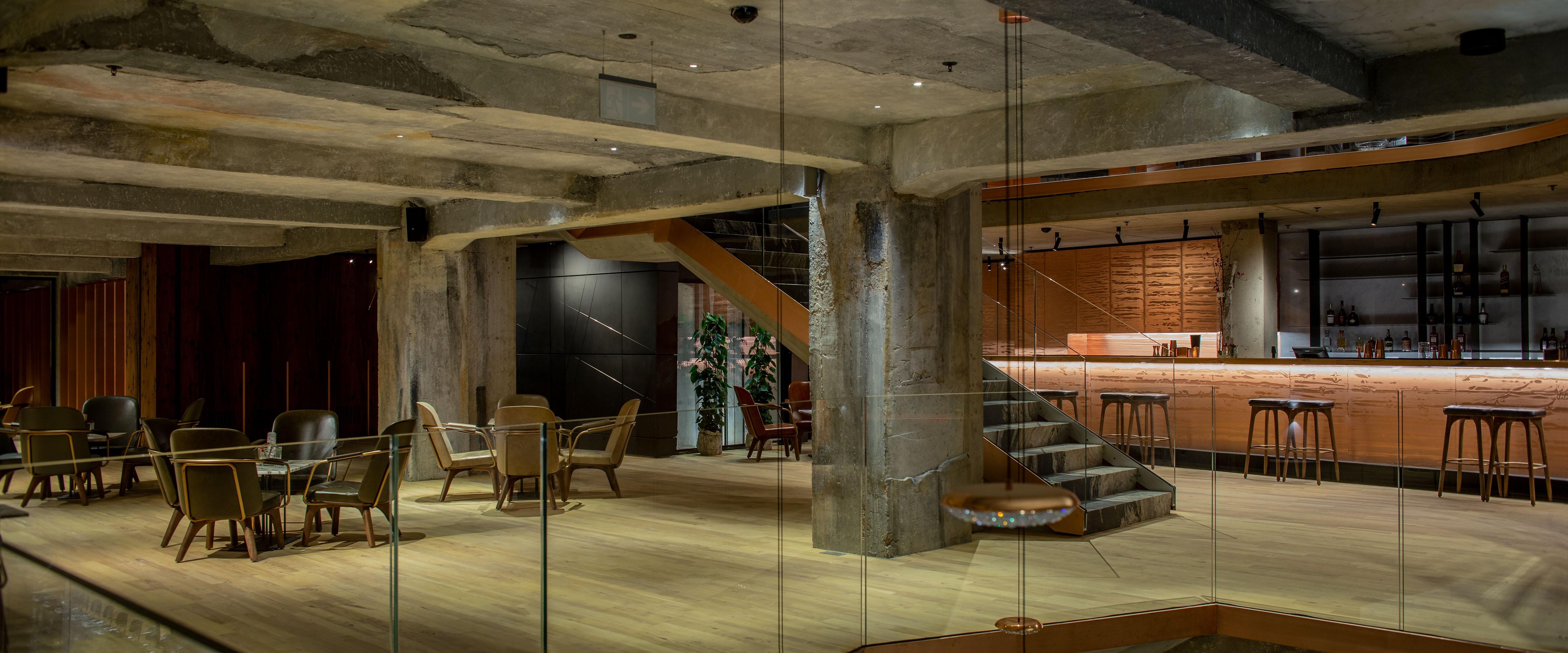 Hotel Warszawa Esterno foto The interior of the building