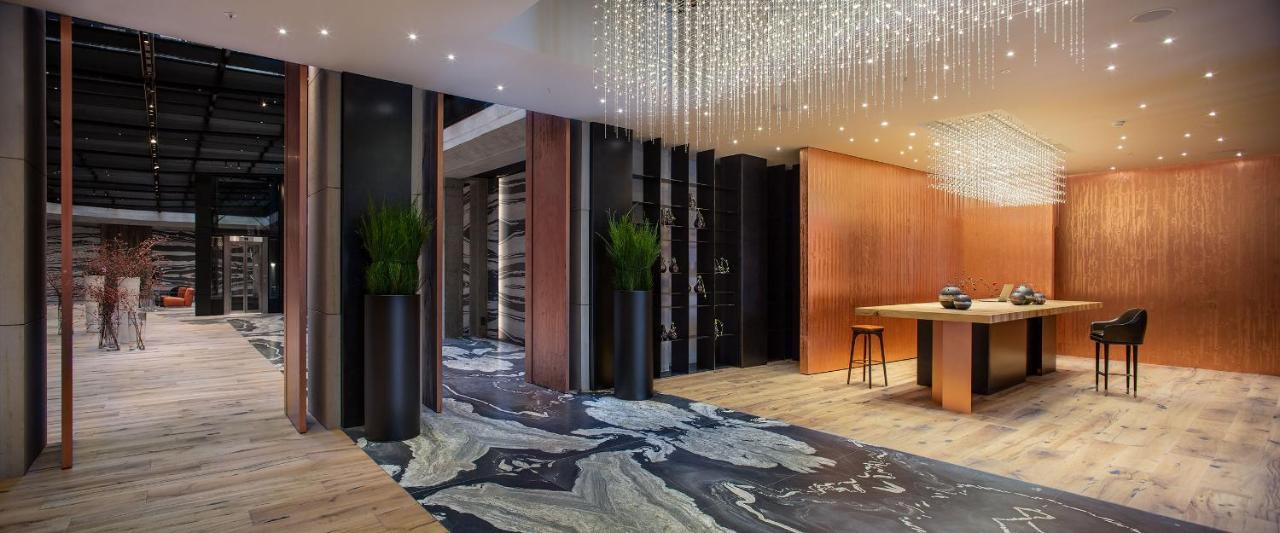 Hotel Warszawa Esterno foto The lobby of the hotel