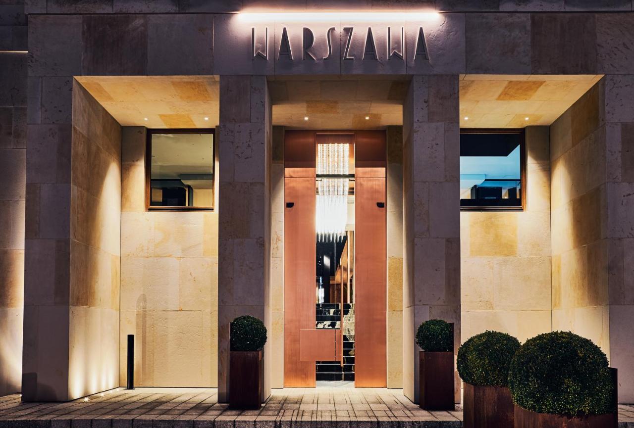 Hotel Warszawa Esterno foto Entrance of the hotel